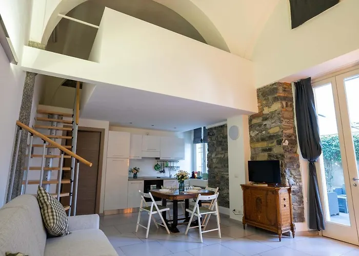 Апартаменты The Secret Garden Комо